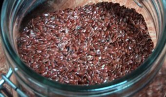 this-is-what-happens-to-your-body-when-you-eat-flaxseed-every-day-5335599
