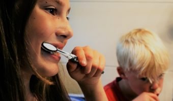 brush teeth