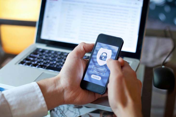 How do you know if someone is stealing your WiFi and what you need to do to protect yourself? 1 Protect your Wi-Fi network
