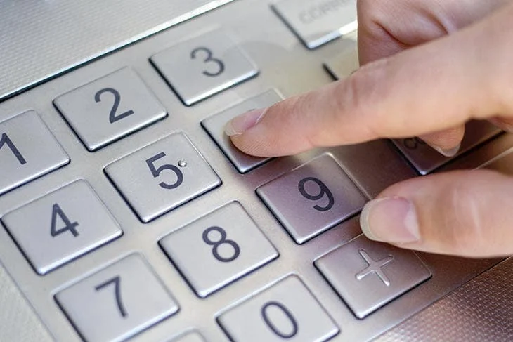 If your credit card code is on this list, it is better to change it, you will run a risk 3 Type PIN code