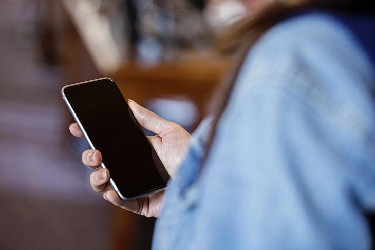 A simple setting saves your phone's charge: what you need to do 1 Phone on standby