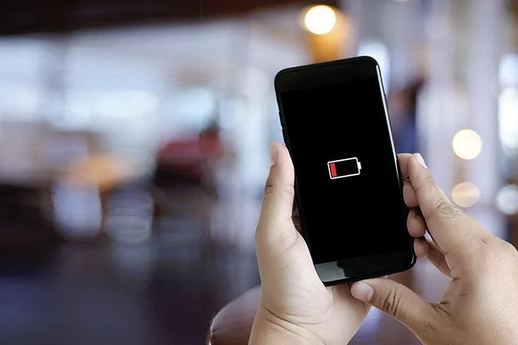 What not to do when charging the phone: a bad habit to forget 1 Low battery of a smartphone