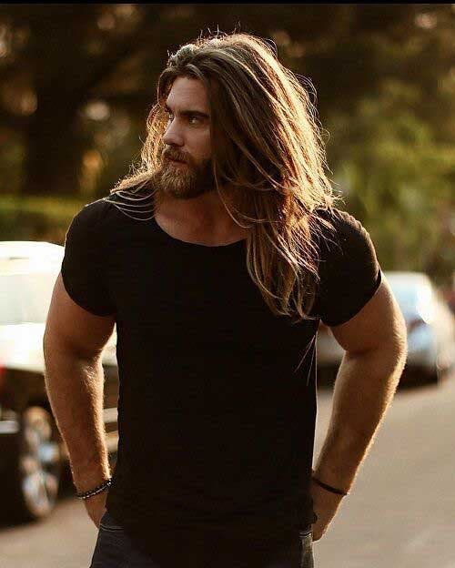 Men's long-haired cuts: the 30 most beautiful hairstyles to do in 2023 29 menlonghair28